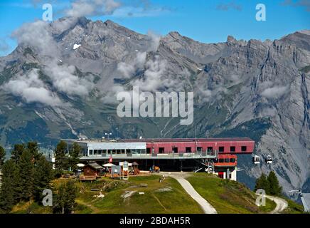 Wandergebiet Obernendaz, obere Station der Tracouet-Seilbahn, Nendaz, Wallis, Schweiz Stockfoto