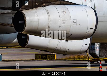 South African Airways Airbus A340-300 ZS-SXB in Ruhephase am Flughafen Frankfurt Stockfoto