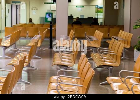 Barcelona, Spanien. April 2020. Fast leeres Blutlabor in der Klinik des Krankenhauses in Barcelona zum Zeitpunkt der Alarmbereitschaft für Covid Credit: Dino Geromella/Alamy Live News Credit: Dino Geromella/Alamy Live News Stockfoto