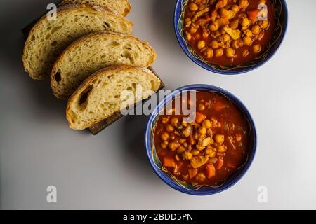 Würzige Harissa-Suppe Mit Chickpea Stockfoto