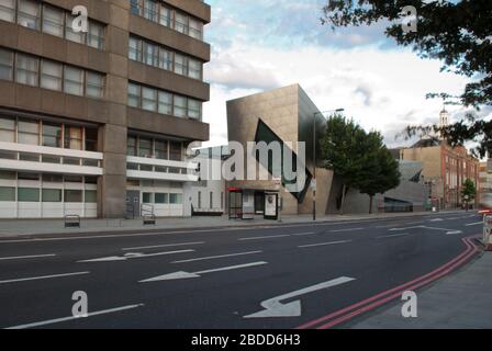 London Metropolitan University Graduate Centre 166-220 Holloway Road, London N7 8DB von Studio Daniel Libeskind Architekt Deconstructivism Stockfoto