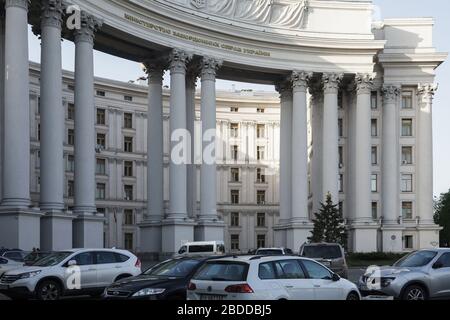 26.04.2019, Kiew, Ukraine - Ministerium für Auswärtige Angelegenheiten der Ukraine am Michaelsplatz. 00P190426D689CAROEX.JPG [MODELLVERSION: NICHT ZUTREFFEND, KORREKT Stockfoto