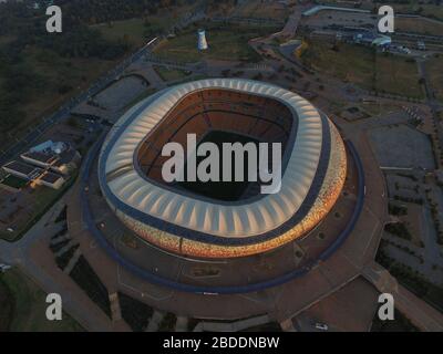 Luftaufnahme des Fußballstadions Soccer City/FNB Stadium in Johannesburg, in dem das Finale der FIFA-Weltmeisterschaft 2010 stattfand Stockfoto