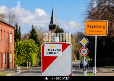 12.03.2020, Erkelenz, Nordrhein-Westfalen, Deutschland - Rheinisches Braunbaugebiet, das Dorf Keyenberg soll der RWE Garzweiler aufmachen Stockfoto