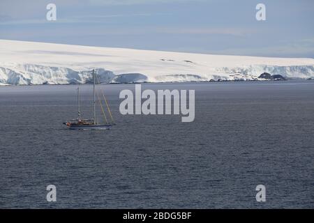 Segeln in der Antarktis Stockfoto