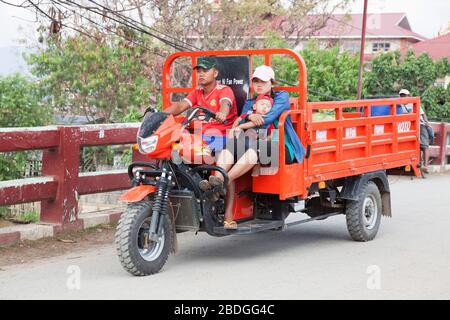 Der Alltag im Dorf Nyaungshwe, Inle Lake, Bundesstaat Shan, Myanmar, Asien Stockfoto