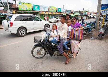 Der Alltag im Dorf Nyaungshwe, Inle Lake, Bundesstaat Shan, Myanmar, Asien Stockfoto