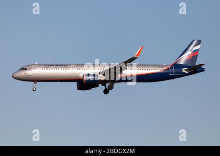 19. Januar 2020, London, Großbritannien: Eine Aeroflot Airbus 321-Landung am Flughafen London-Heathrow. (Bild: © Fabrizio Gandolfo/SOPA Bilder über ZUMA Draht) Stockfoto