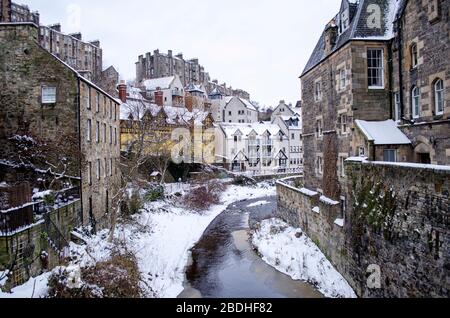 Edinburgh im Winter im Schnee Stockfoto