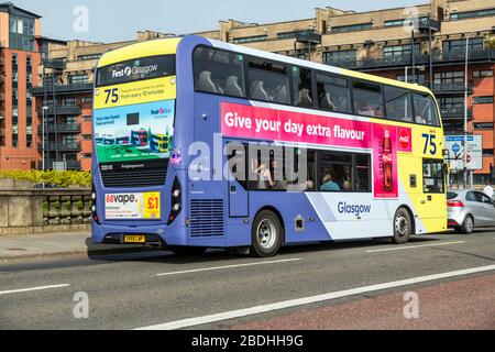 First Bus Glasgow, ein Bus der Linie 75 im Stadtzentrum von Glasgow, Schottland, Großbritannien Stockfoto