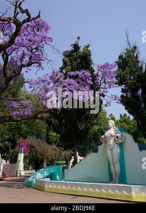 Fuente de los Cántaros (Springbrunnen der Krüge) von José María Fernández Urbina im Parque Mexico in der Colonia Hipodromo von Colonia Condesa, Mexiko-Stadt Stockfoto