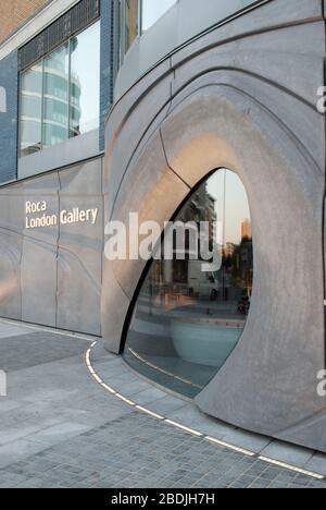 Badezimmer Showroom Design Architektur Roca Gallery, Station Court, Townmead Road, Fulham, London SW6 2PY von Zaha Hadid Architect Stockfoto