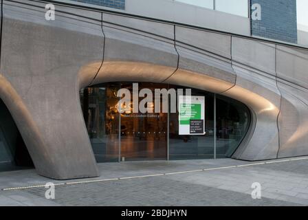 Badezimmer Showroom Design Architektur Roca Gallery, Station Court, Townmead Road, Fulham, London SW6 2PY von Zaha Hadid Architect Stockfoto