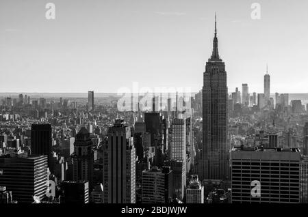 Schwarzweiß-Panoramaaussicht über New York Stockfoto