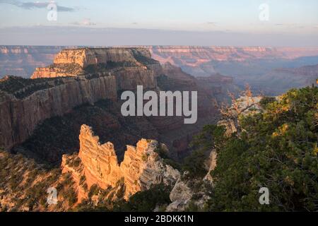 Landcape Fotos von Sonnenaufgang am Cape Royal, Nordrand des Grand Canyon National Park Stockfoto