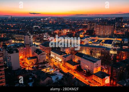Abend Voronezh Luft Stadtbild vom Dach. Wohngebiet Stockfoto