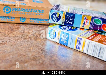 Pharmapacks Online-Drogengeschäft alka seltzer Erkältung und Grippe-Medikation Stockfoto