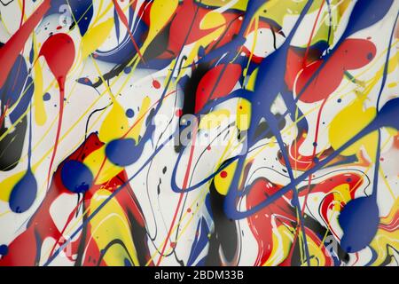 Abstrakte Malerei, Zeitgenössische gemalte Kunst Pice, bunte Flüssigkeit wirbelnde Farben von Acrylfarben. Abstrakt Creative Illustration Hintergrund Stockfoto