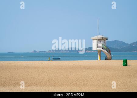 Repulse Bay Beach ist wegen Covid 19 geschlossen. Stockfoto