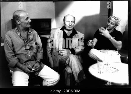 Bernard Haller, Frederic Dard und Alain Chevallier nehmen an der Präsentation des Stücks 'San-Antonio', Lyon, 1990, Frankreich Teil Stockfoto