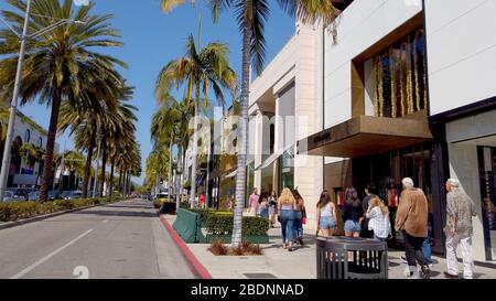 Exklusive Geschäfte am Rodeo Drive in Beverly Hills - LOS ANGELES, USA - 1. APRIL 2019 Stockfoto