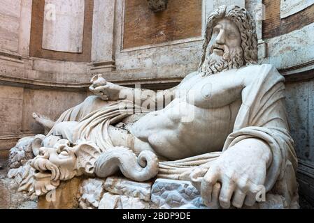 Marforio oder Oceanus im Palazzo Nuovo, in den Kapitolinischen Museen, Rom, Italien Stockfoto