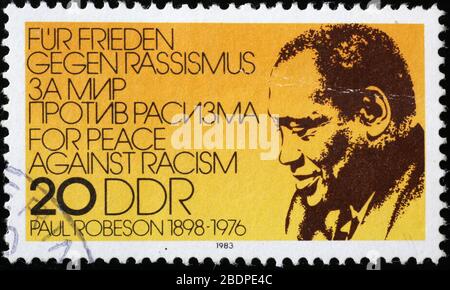 Porträt von Paul Robeson auf alter deutscher Briefmarke Stockfoto