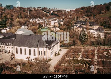 LUXEMBURG STADT / APRIL 2020: Leere Innenstadt in Zeiten von Coronavirus globaler Notlage Stockfoto