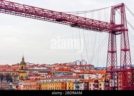 Puente Colgante de Bizkaia con Portugalete al fondo. Bizkaia. País Vasco. España Stockfoto