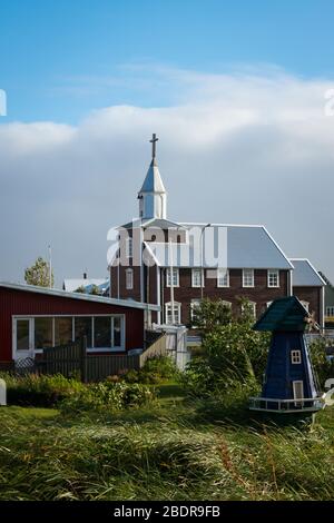 Das Fischerdorf Eyrarbakki an der Südküste Islands Stockfoto