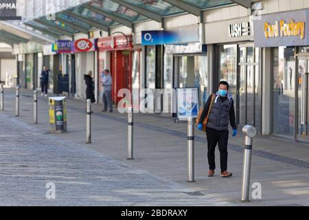 Im Bild: Die Oxford Street, das Haupteinkaufsviertel im Stadtzentrum, ist in Swansea, Wales, Großbritannien, leer. Sonntag, 22. März 2020 Re: Covid-19 Stockfoto