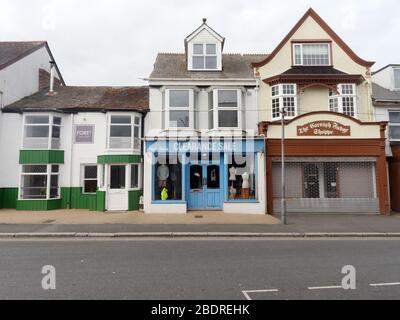 Newquay desertierte, Covid 19 Lockdown, Einkaufsviertel leer, Touristengeschäft geschlossen. Newquay Cornwall, Großbritannien. Kredit:Robert Taylor/Alamy Live News Stockfoto