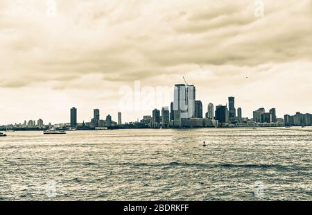 Jersey City Panorama von der Staten Island Ferry, New York Stockfoto