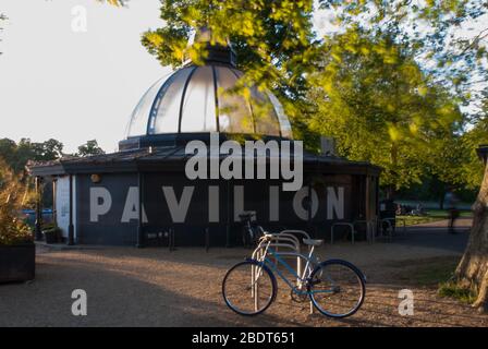 Park Pavilion Victoria Park, Grove Road, London E3 5TB von Lengard Stockfoto