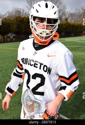 Princeton, New Jersey, USA. Februar 2020. Princeton Tigers-Attachman Michael Sowers #22 nach einem NCAA MenÕs Lacrosse-Spiel gegen die Johns Hopkins Blue Jays in der Class of 1952 Stadium am 29. Februar 2020 in Princeton, New Jersey. Princeton besiegte Johns Hopkins mit 18:11. Rich Barnes/CSM/Alamy Live News Stockfoto