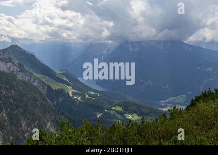 Blick Richtung Königssee vom Adlernest, Berchtesgaden, Bayern, Deutschland. Stockfoto