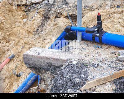 Drei Weise gemeinsame der PVC-Rohr. Trinkwasser Delivery System unter Rekonstruktion Stockfoto