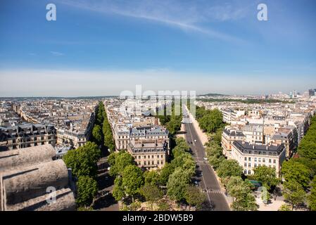 Skyline Von Paris. Avenue Foch und Avenue Victor Hugo. Blick vom Triumphbogen. Paris, Frankreich, Europa. Stockfoto
