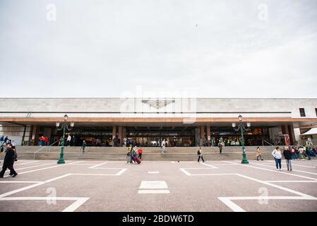 Venedig. Italien - 14. Mai 2019: Hauptbahnhof Venedig. Bahnhof Santa Lucia. Stockfoto