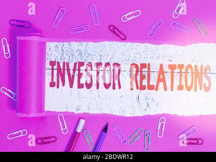 Handschriftertext zum Schreiben von Investor Relations. Konzeptionelle Verantwortung für das Fotomanagement, die Finanzierungen integriert Stockfoto