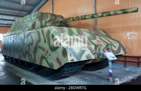 23. März 2019 Region Moskau, Russland. Deutscher superschwerer Panzer des Zweiten Weltkriegs Panzer VIII Maus im Zentralen Museum für gepanzerte Waffen und eq Stockfoto