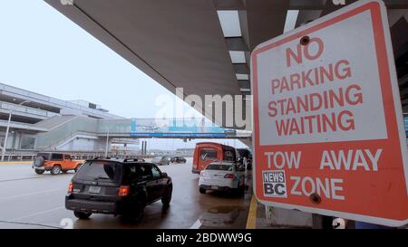 Chicago O Hare Airport Passenger Drop off - CHICAGO, USA - 20. JUNI 2019 Stockfoto