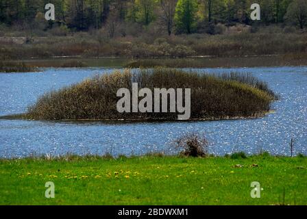 Der Matese See. Die Matese ist eine Kette von Bergen in Süditalien Apennin. Der Matesee ist der höchste Karstsee Italiens Stockfoto