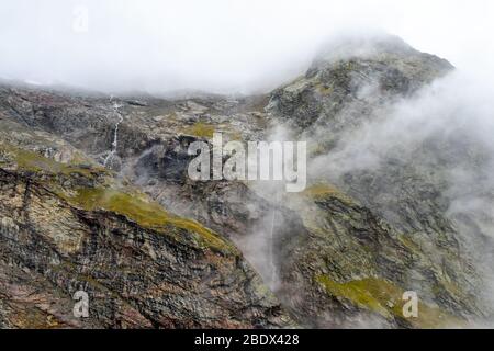 Intensive Gletscherschmelze infolge der globalen Erwärmung. Stockfoto