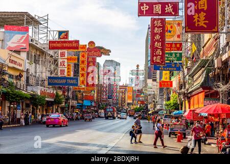 Belebte Straße chinatown Markt in Bangkok, Thailand. Stockfoto