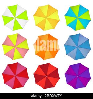 Sonnenschirm Regenbogen Farben auf weißem Hintergrund isoliert gesetzt Stockfoto