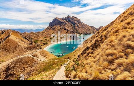 Draufsicht auf Padar Island in Komodo Island (Komodo Nationalpark), Labuan Bajo, Flores, Indonesien Stockfoto