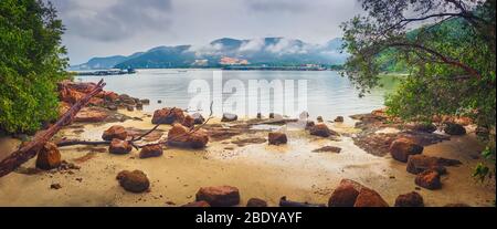 Penang Nationalpark an regnerischen Tag, Malaysia. Panorama Stockfoto