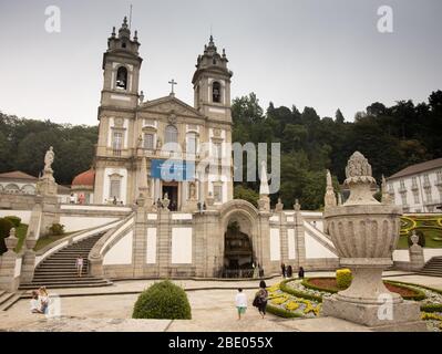 BOM Jesus do Monte ist ein portugiesisches Heiligtum in Tenões, außerhalb der Stadt Braga, im Norden Portugals. Stockfoto