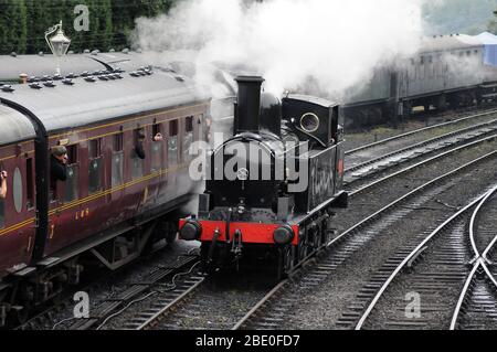 LNWR 1054 am Bahnhof Bridgnorth, Severn Valley Railway. Stockfoto